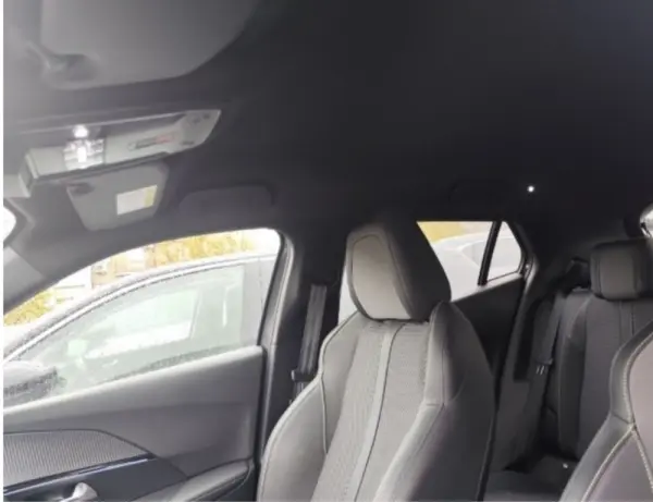 Peugeot e-2008 54 kWh GT 10