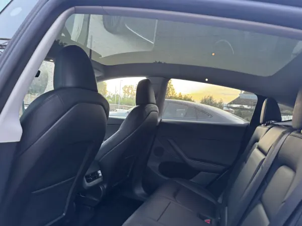 Tesla Model Y Long Range Dual Motor AWD 16