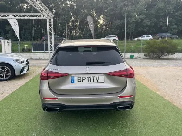 Mercedes-Benz C 300 e AMG Line 7