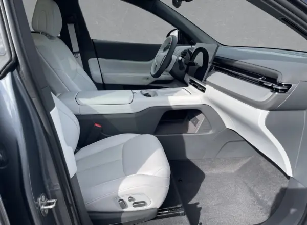 Xpeng G6 80.8 kWh Long Range 21