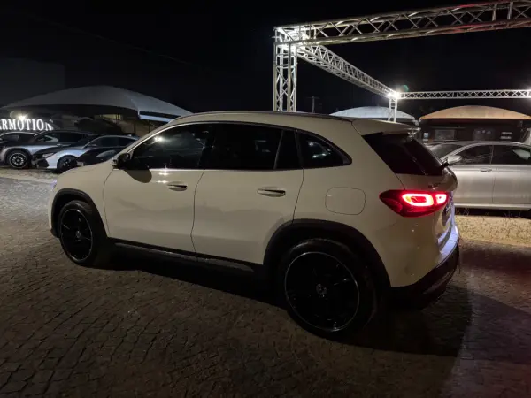 Mercedes-Benz GLA 250 e 8G-DCT AMG Line 15
