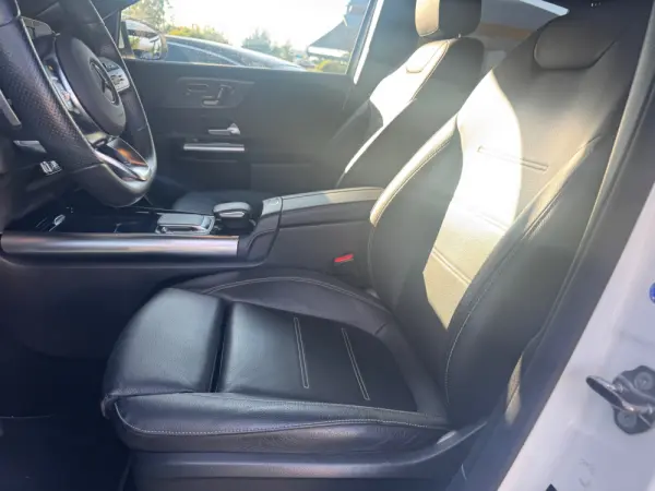 Mercedes-Benz GLA 250 e 8G-DCT AMG Line 44