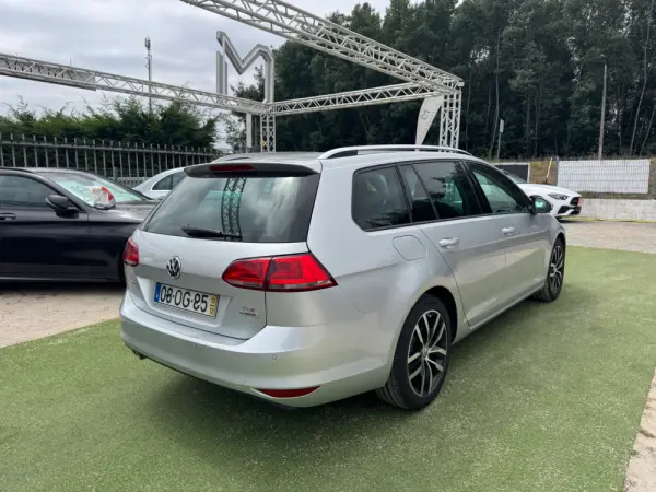 Volkswagen Golf Variant 1.6 TDi Highline DSG 7