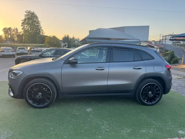 Mercedes-Benz GLA 250 e AMG Line 12