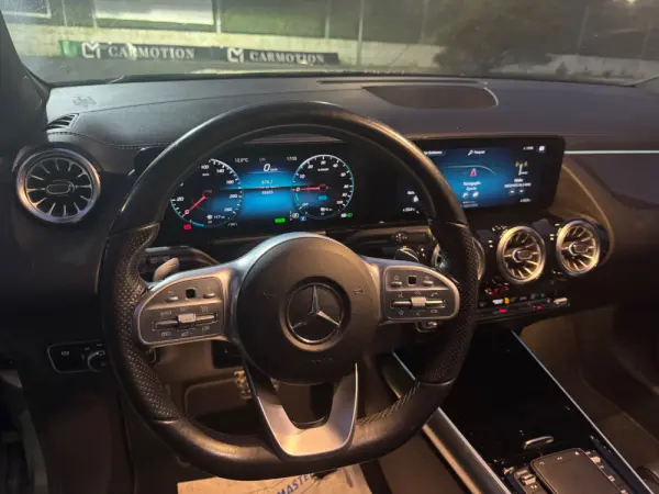 Mercedes-Benz GLA 250 e AMG Line 26