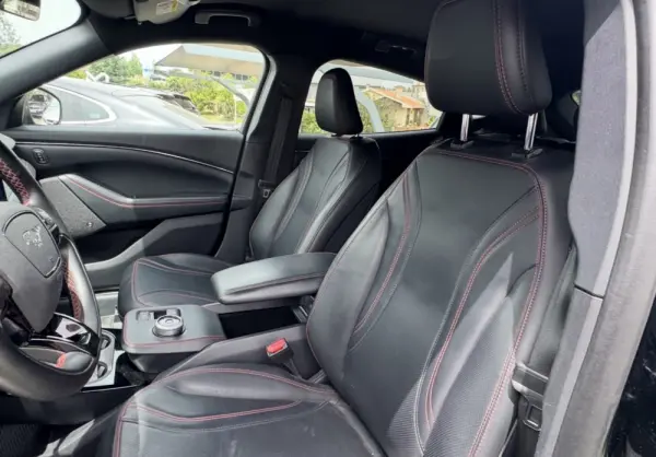 Ford Mustang Mach-E 98.7 kWh Premium 6