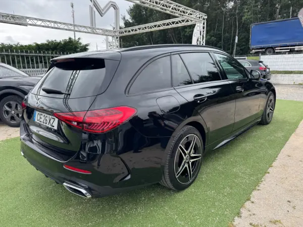 Mercedes-Benz C 300 e AMG Line 4