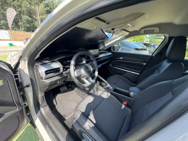 Jeep Avenger 54 kWh Summit 27
