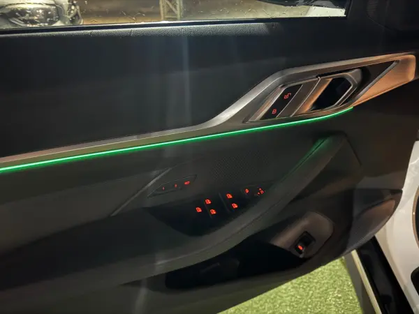 BMW i4 eDrive40 Pack Desportivo M 26