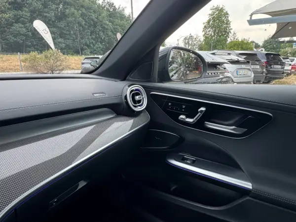 Mercedes-Benz C 300 de T 9G-TRONIC AMG Line 17