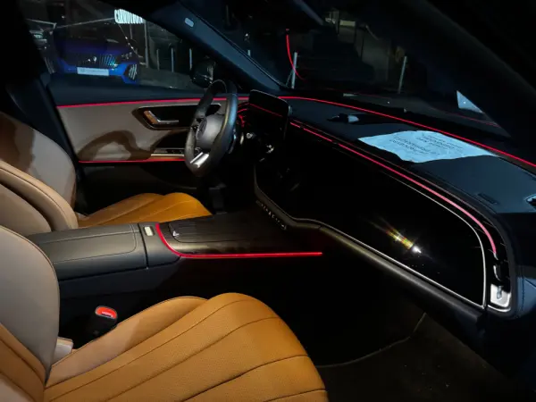 Mercedes-Benz E 300 E300de AMG Line 20