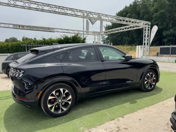 Ford Mustang Mach-E 98.7 kWh Premium 4