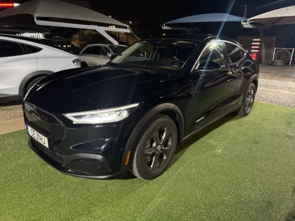 Ford Mustang Mach-E 98.7 kWh Premium 1