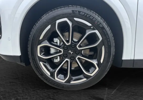 Xpeng G6 80.8 kWh Long Range 9