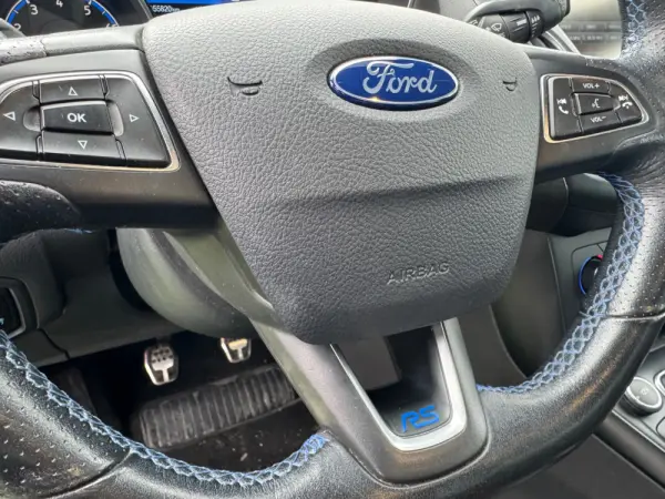 Ford Focus 2.3 EcoBoost RS Pack Performance 27