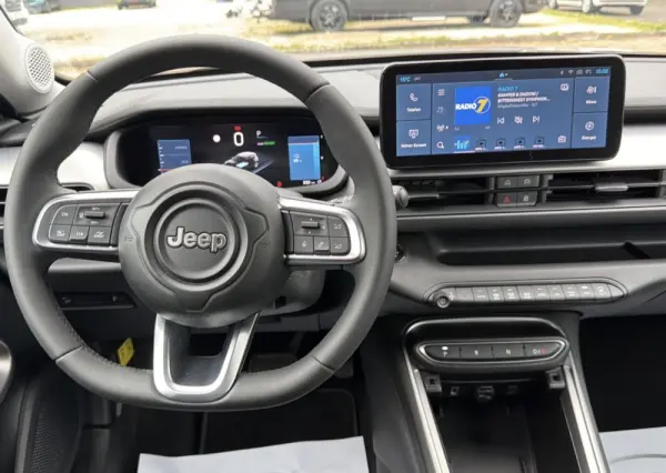 Jeep Avenger 7