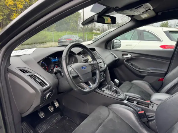 Ford Focus 2.3 EcoBoost RS Pack Performance 14