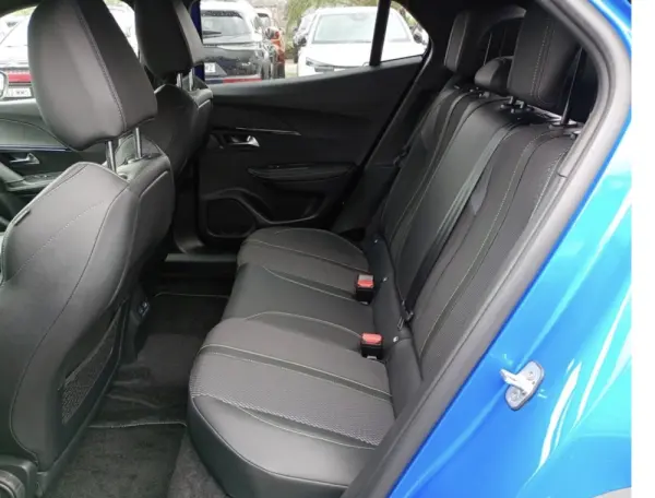 Peugeot e-2008 54 kWh GT 9