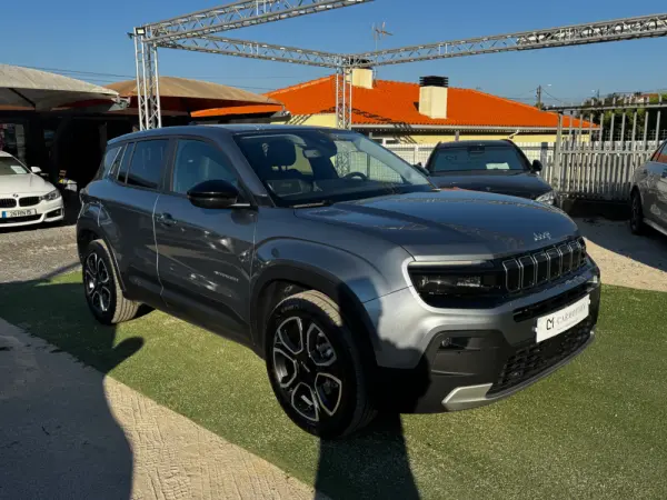 Jeep Avenger 8