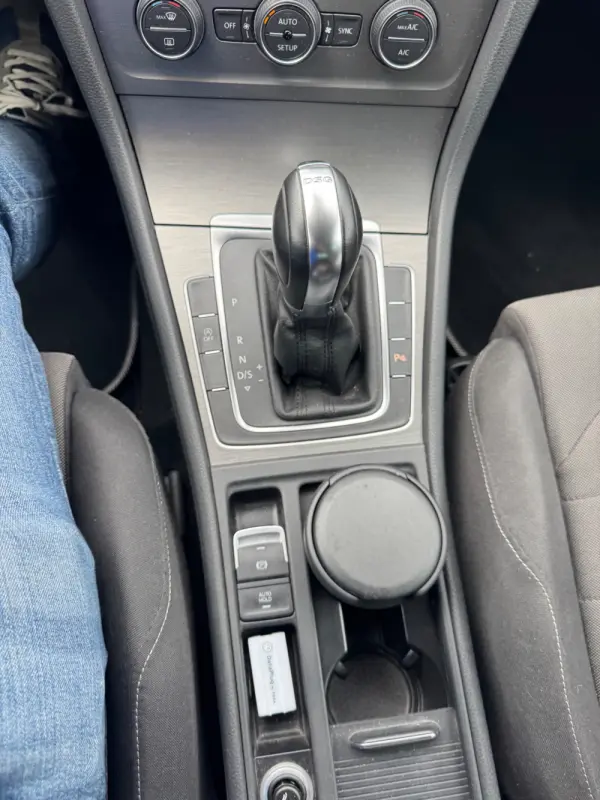 Volkswagen Golf Variant 1.6 TDi Highline DSG 14