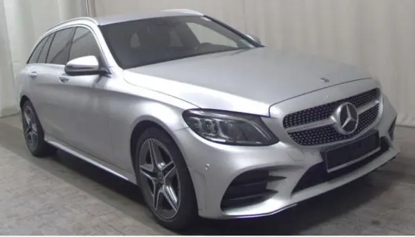 Mercedes-Benz C 300 de AMG Line 3