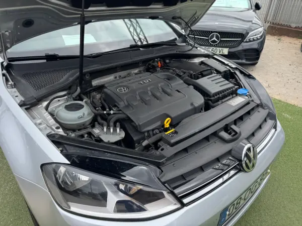 Volkswagen Golf Variant 1.6 TDi Highline DSG 35