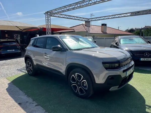 Jeep Avenger 54 kWh Summit 39