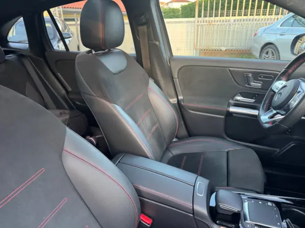 Mercedes-Benz GLA 250 e AMG Line 20