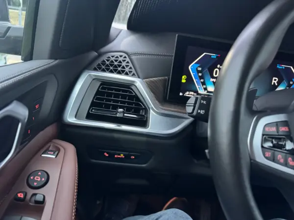 BMW X5 50 e xDrive Pack M Desportivo Pro 26