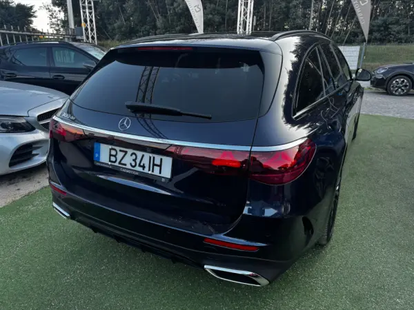Mercedes-Benz E 300 E300de AMG Line 5