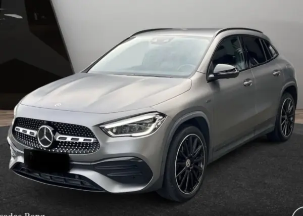 Mercedes-Benz GLA 250 e AMG Line 7
