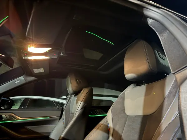 BMW i4 eDrive40 Pack Desportivo M 29