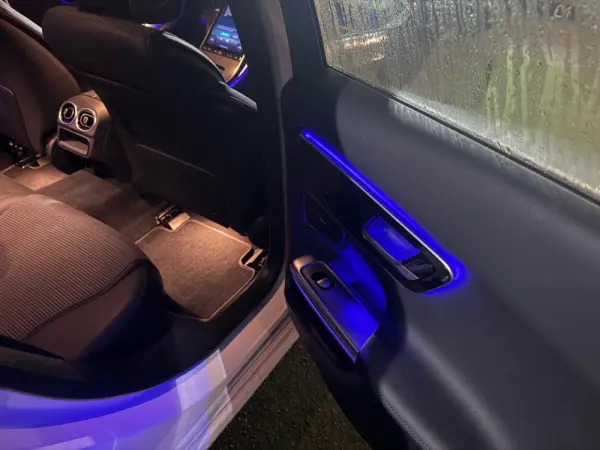 Mercedes-Benz C 200 d Avantgarde 23