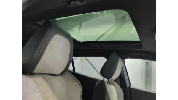 Mercedes-Benz GLA 250 e AMG Line 32