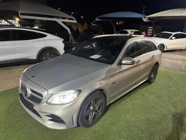 Mercedes-Benz C 300 de AMG Line 1