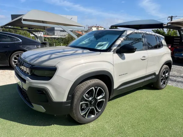 Jeep Avenger 54 kWh Summit 1