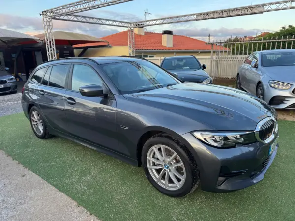 BMW 320 e Corporate Edition Auto 28