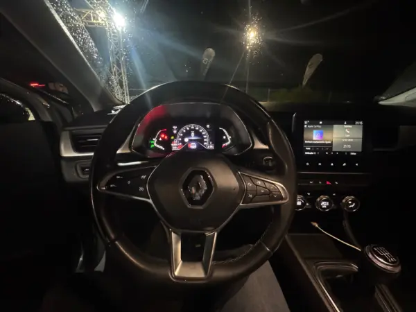Renault Captur 1.0 TCe Intens 21