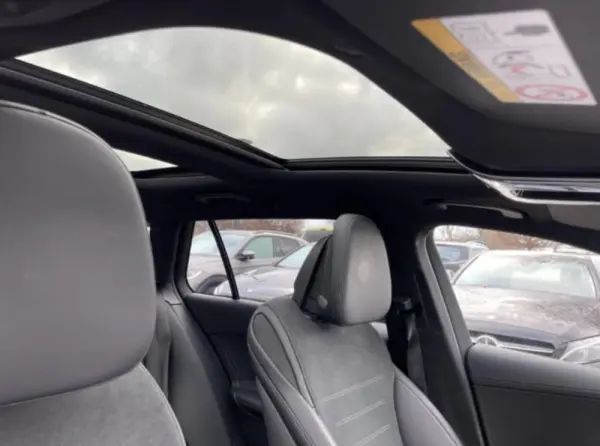 Mercedes-Benz C 300 e AMG Line 5