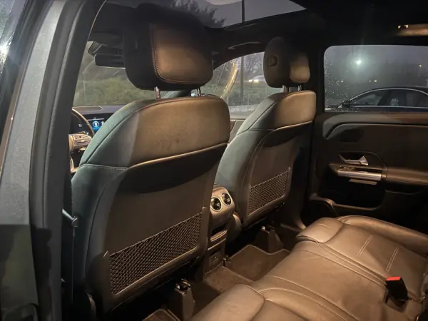 Mercedes-Benz GLA 250 e AMG Line 28