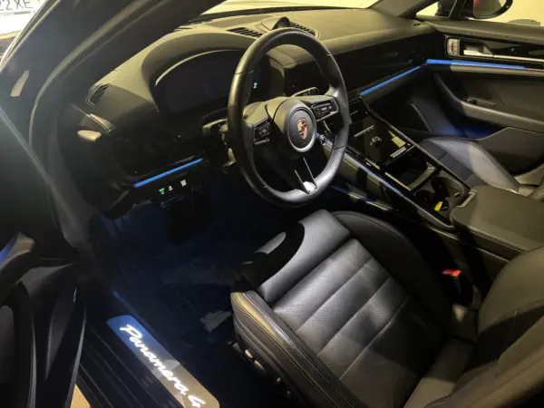 Porsche Panamera 4 E-Hybrid 6