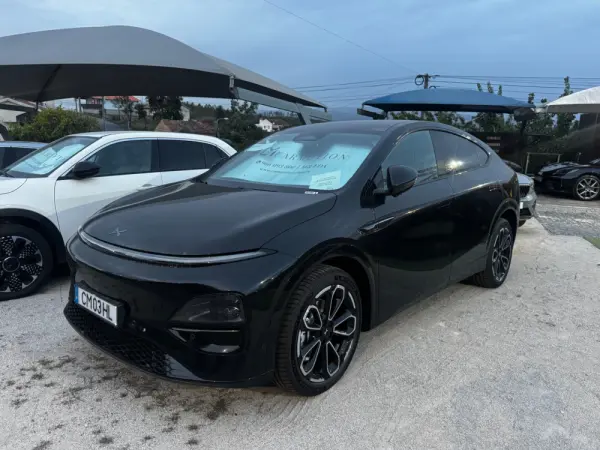 Xpeng G6 80.8 kWh AWD Performance + Gancho de Reboque 1