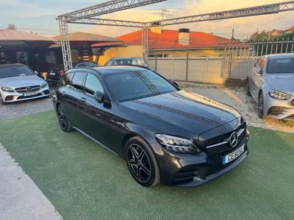 Mercedes-Benz C 300 de AMG Line 5