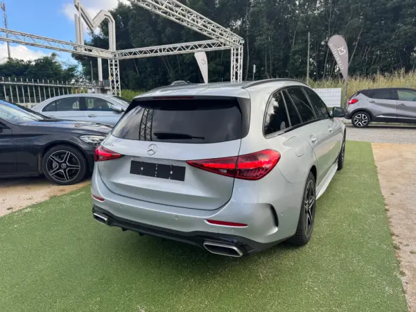 Mercedes-Benz C 300 e AMG Line 4