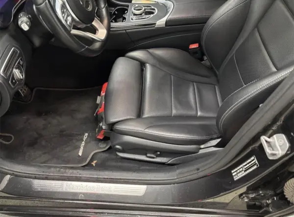 Mercedes-Benz C 300 de AMG Line 4