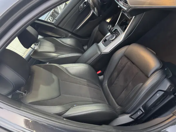 BMW 330 e Pack M Auto 15