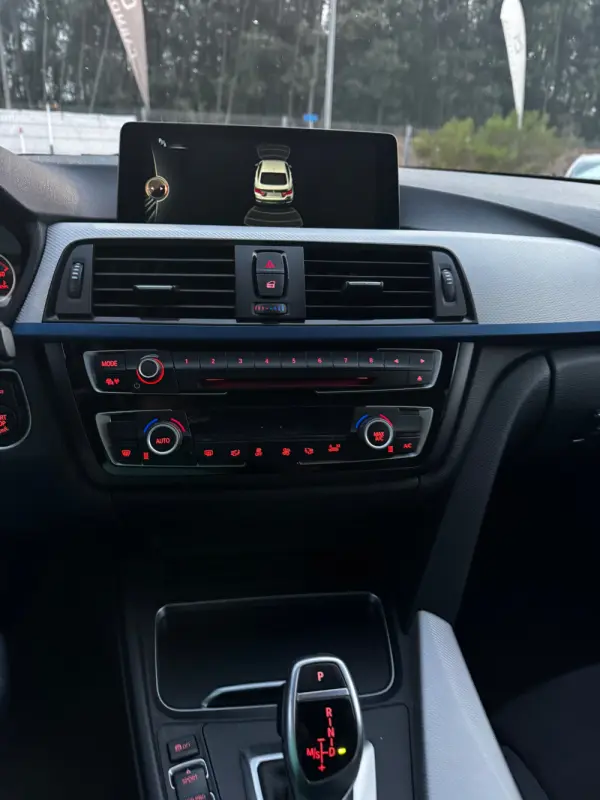 BMW 425 Gran Coupé d Pack M Auto 36