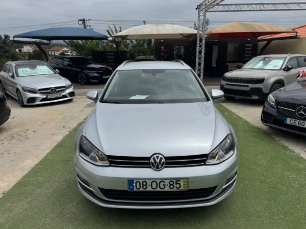 Volkswagen Golf Variant 1.6 TDi Highline DSG 4