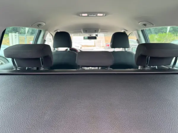 Volkswagen Golf Variant 1.6 TDi Highline DSG 21