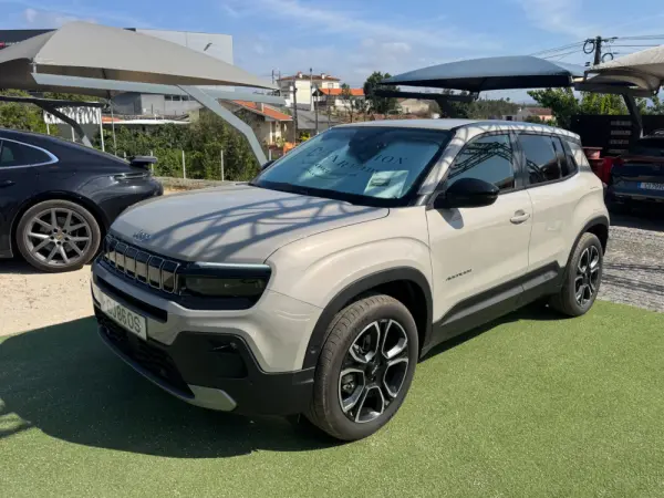 Jeep Avenger 54 kWh Summit 9